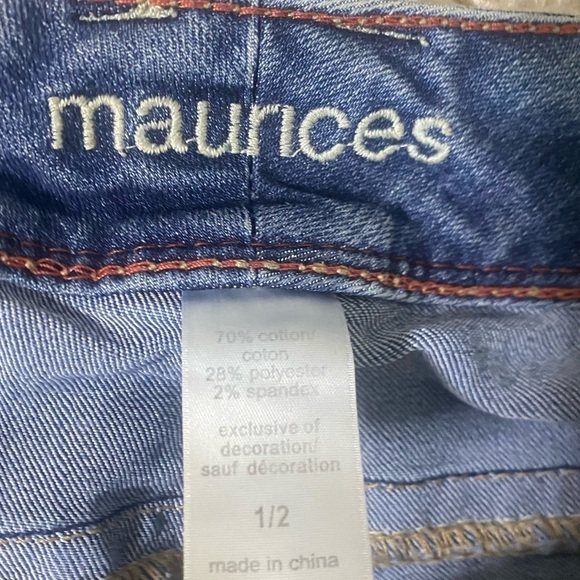 Maurices Women's Cropped Capri Vintage Y2K Jeans Denim Embroidered Size 1/2 - Picture 3 of 7